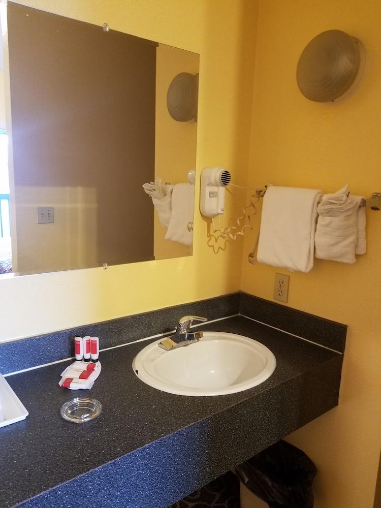 Motel Travelodge By Wyndham